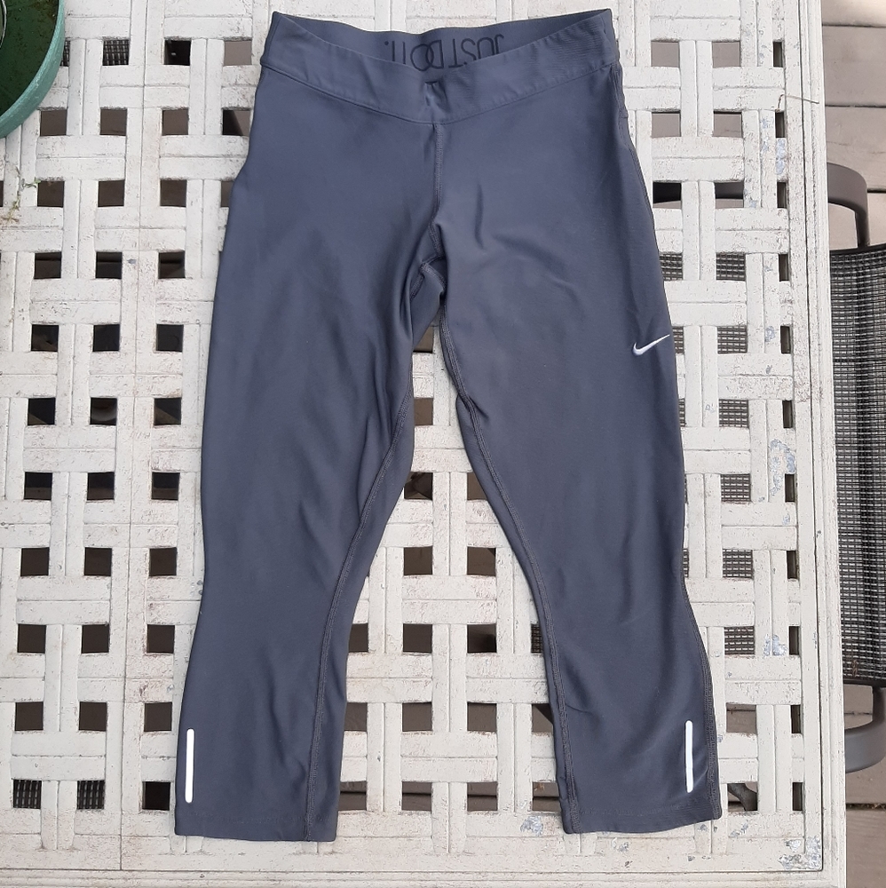Nike Grey Capris Leggings